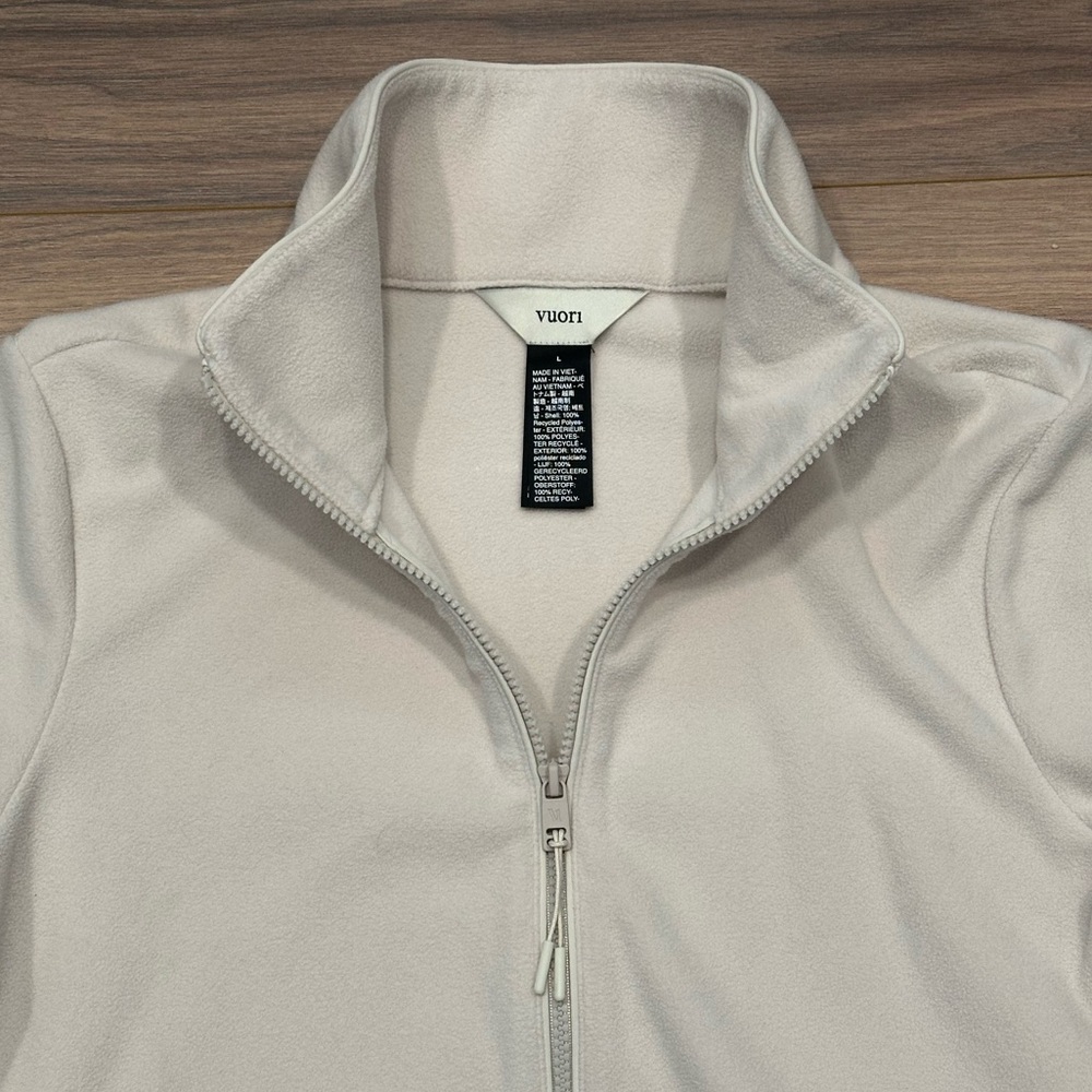 Vuori Women's Aspen Full Zip Jacket in Dune Size Large - Picture 5 of 16